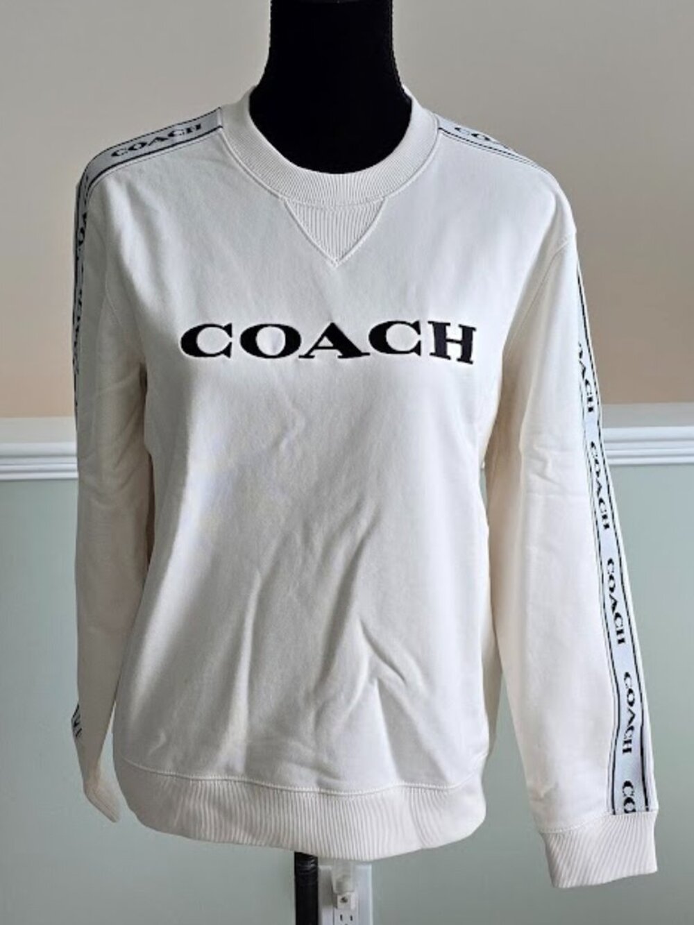 Authentic COACH Logo Crewneck Sweatshirt Size Small NWT